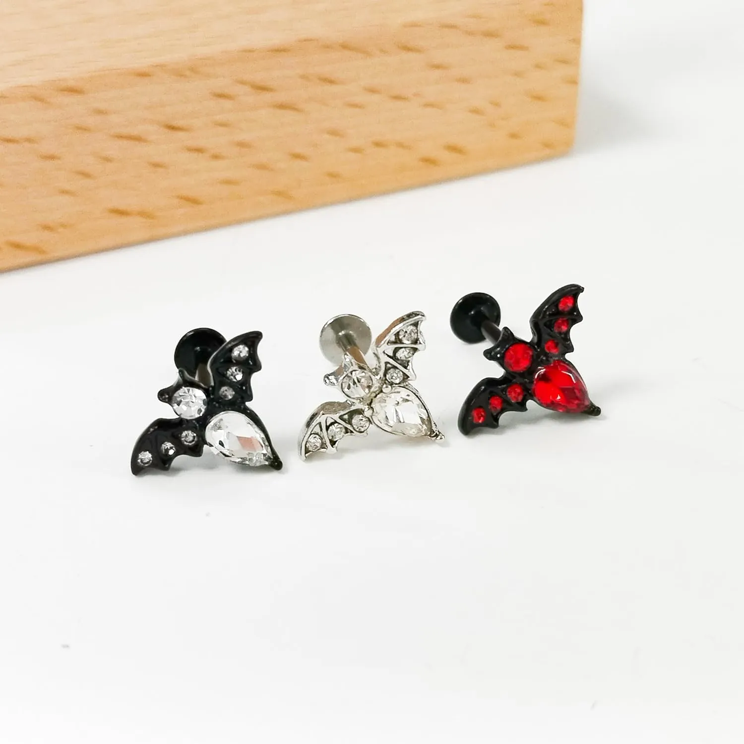 16G Bat Lip Rings for Women Surgical Steel CZ Labret Stud Internal Thread Lip Piercing Jewelry Lip Studs Cartilage Tragus Helix Earring Body Piercing Jewelry