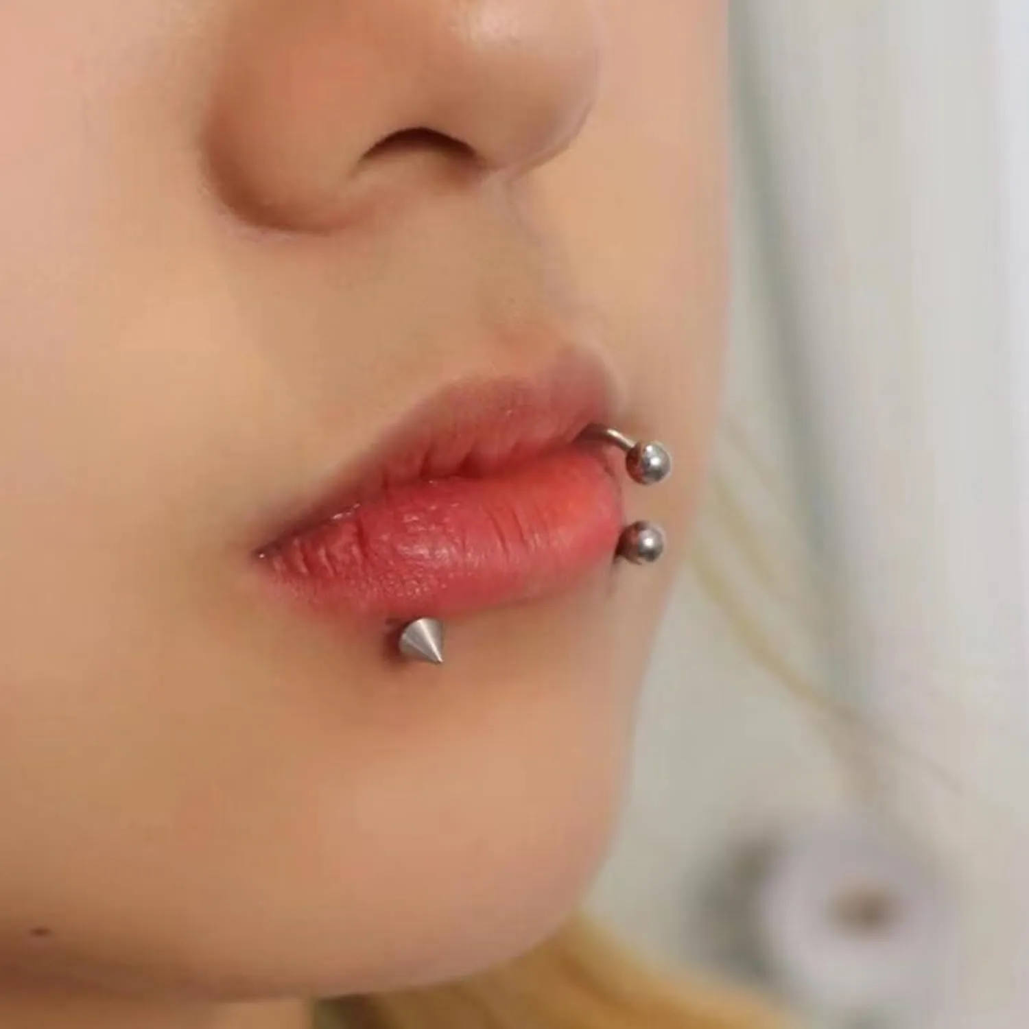 16G Horseshoe Rings Surgical Steel Nose Septum Horseshoe Hoop Earring Eyebrow Tragus Lip Rings Daith Helix Piercing Jewelry for Women Men 6-12mm Smily Piercing Jewelry