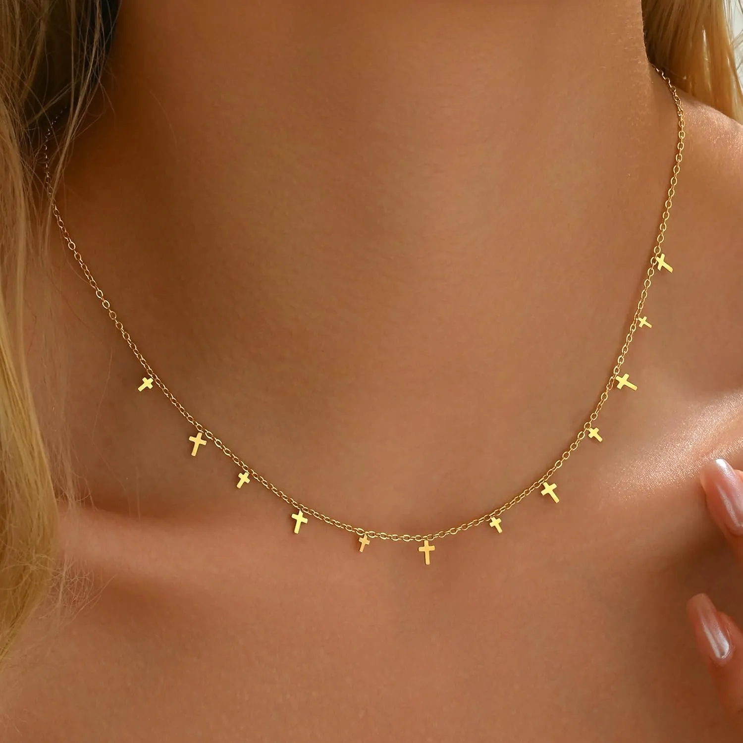18K Gold Plated Pendant Necklace for Women Dainty Star Cross Heart Charm Choker Necklace Layered Lip Chain Necklaces Stainless Steel Trendy Jewelry