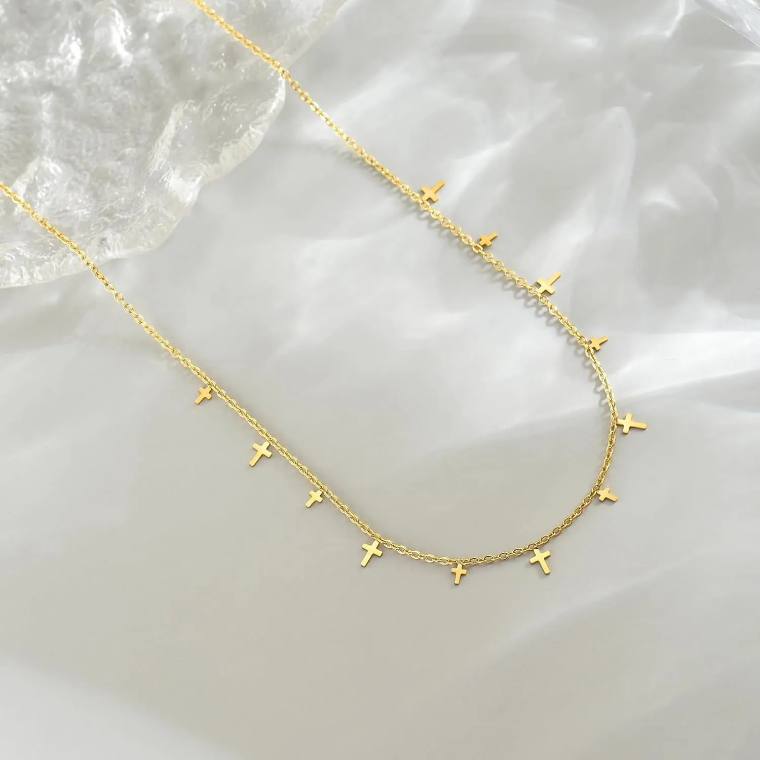 18K Gold Plated Pendant Necklace for Women Dainty Star Cross Heart Charm Choker Necklace Layered Lip Chain Necklaces Stainless Steel Trendy Jewelry