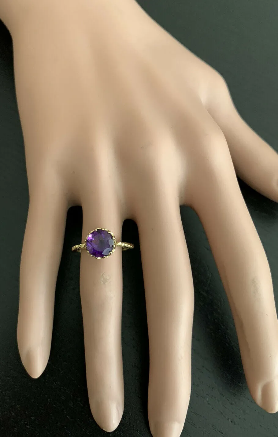 2.00 Carats Natural Amethyst 14k Solid Yellow Gold Ring