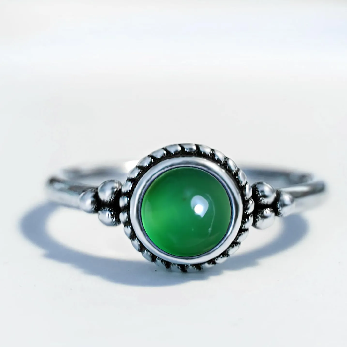 6mm Mini Round Stone Thin Ring,Cute Dainty Tiny Retro S925 Sterling Silver Natural Quartz Crystal Gemstone Ring for Women (A07_Green Agate, 8)