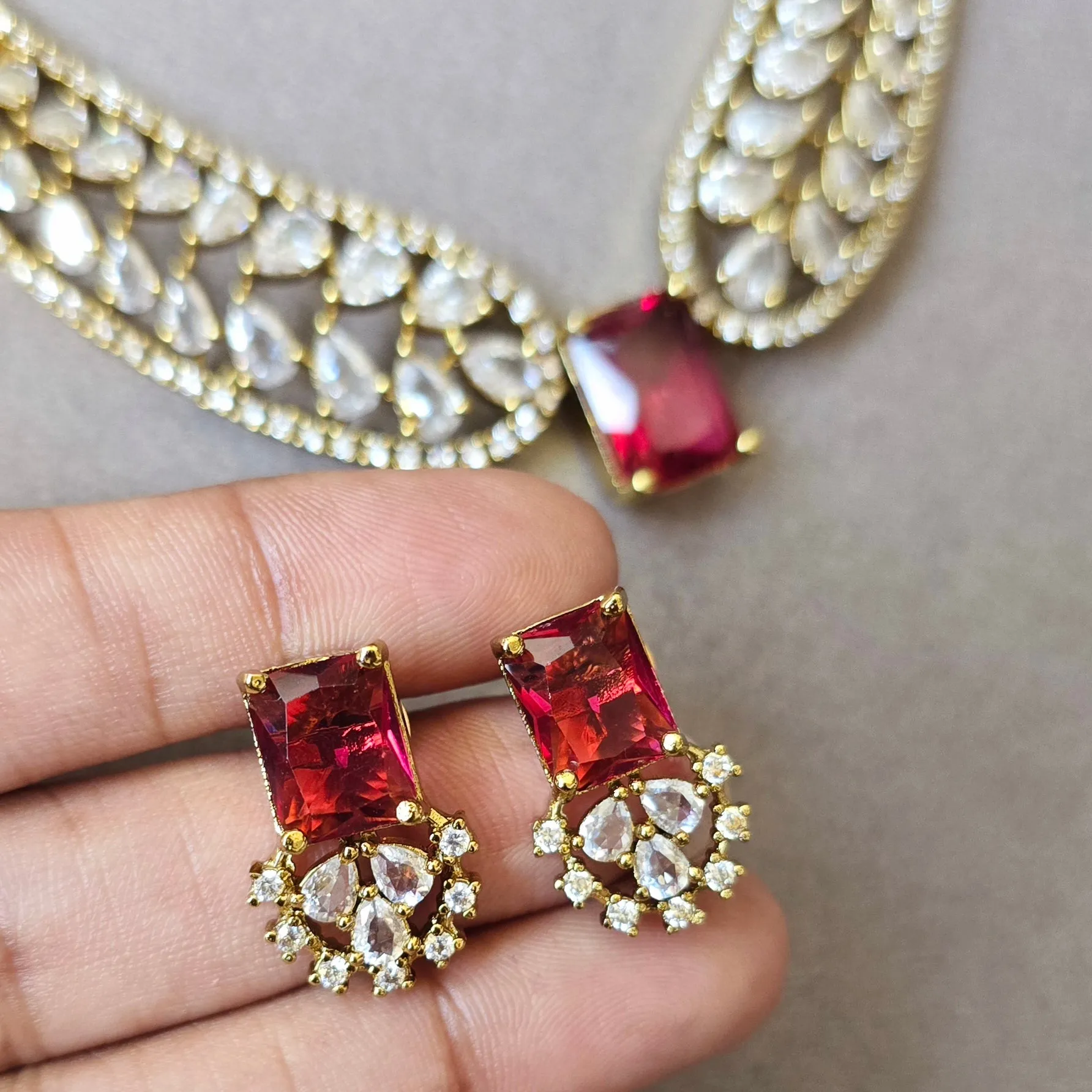 AD Red Stone Choker