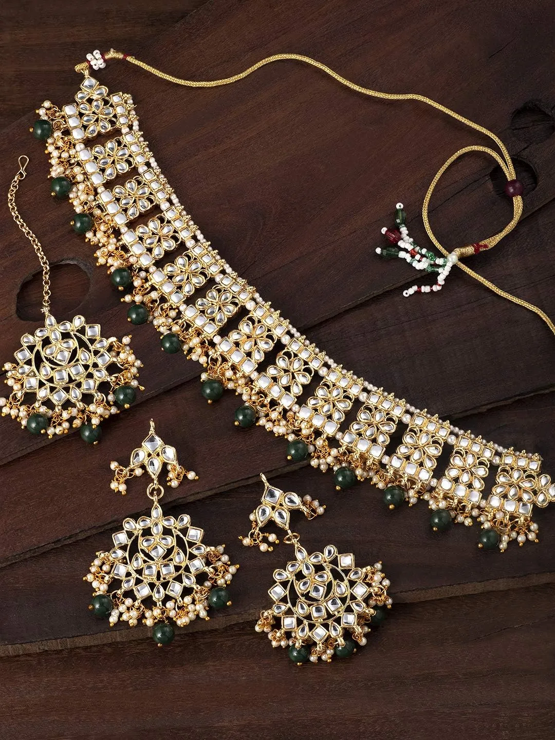 Aheli Elegant Indian Faux Kundan Studded Choker Necklace with Maang Tikka Set Ethnic Wedding Wear Fashion Jewelry Gift for Women