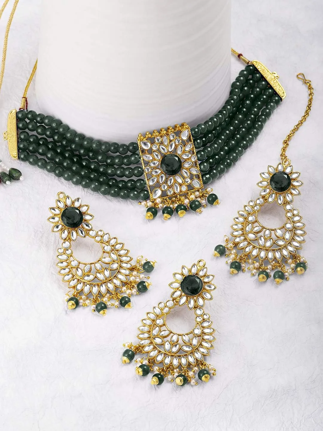 Aheli Jodha Akbar Faux Kundan Faux Pearl Choker Necklace with Earring Maang Tikka Indian Traditional Bollywood Bridal Jewelry Set Gift for Women