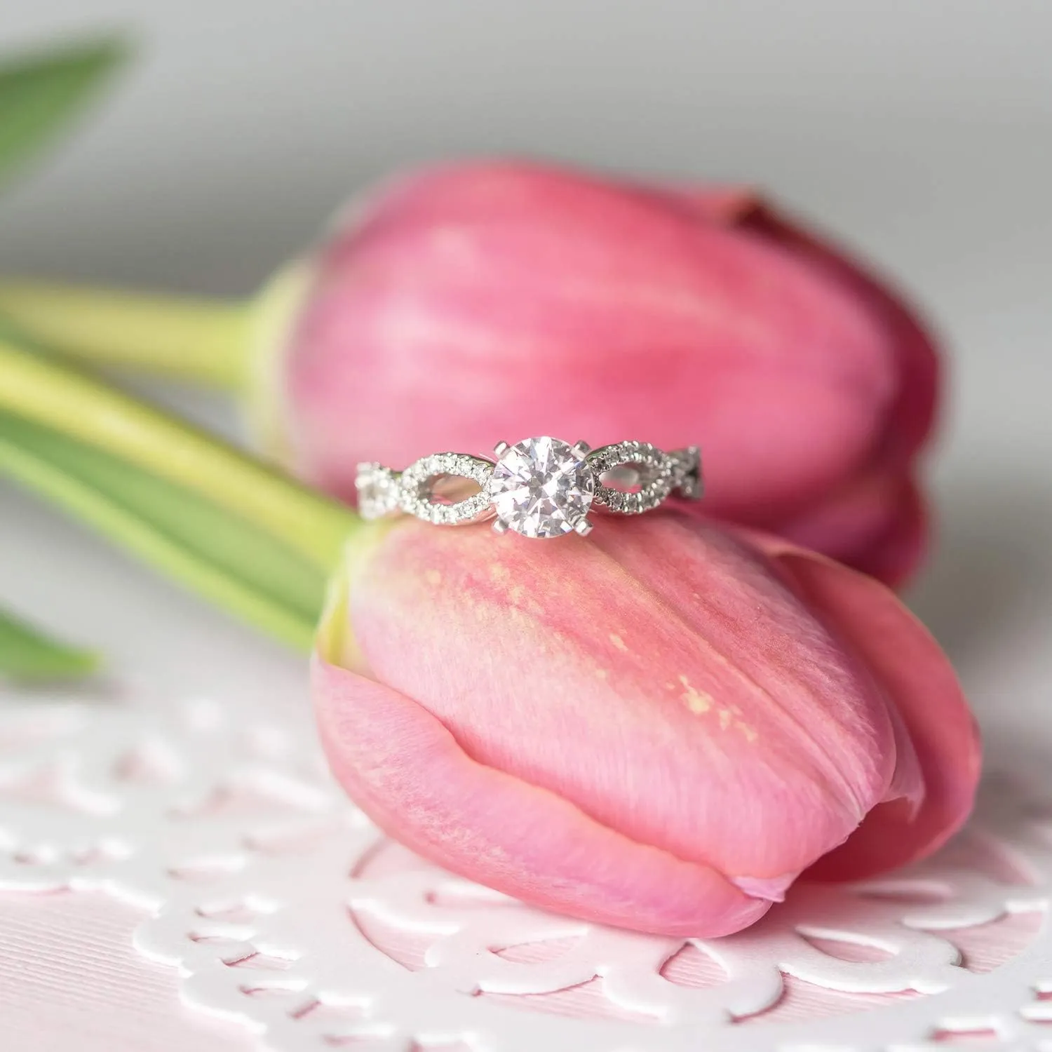 Aihpos Twisted Infinity Engagement Rings for Women Platinum Plated Silver, 1-1/4 Carat(ctw) Round Moissanite Rings Anniversary Wedding Promise Rings