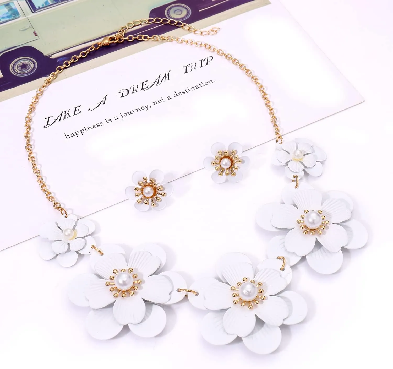 Boho Choker Necklace for Women Cute Flower Collar Necklace Statement Chunky Pearl Charm Summer Beach Chokers Necklaces Gifts for Women