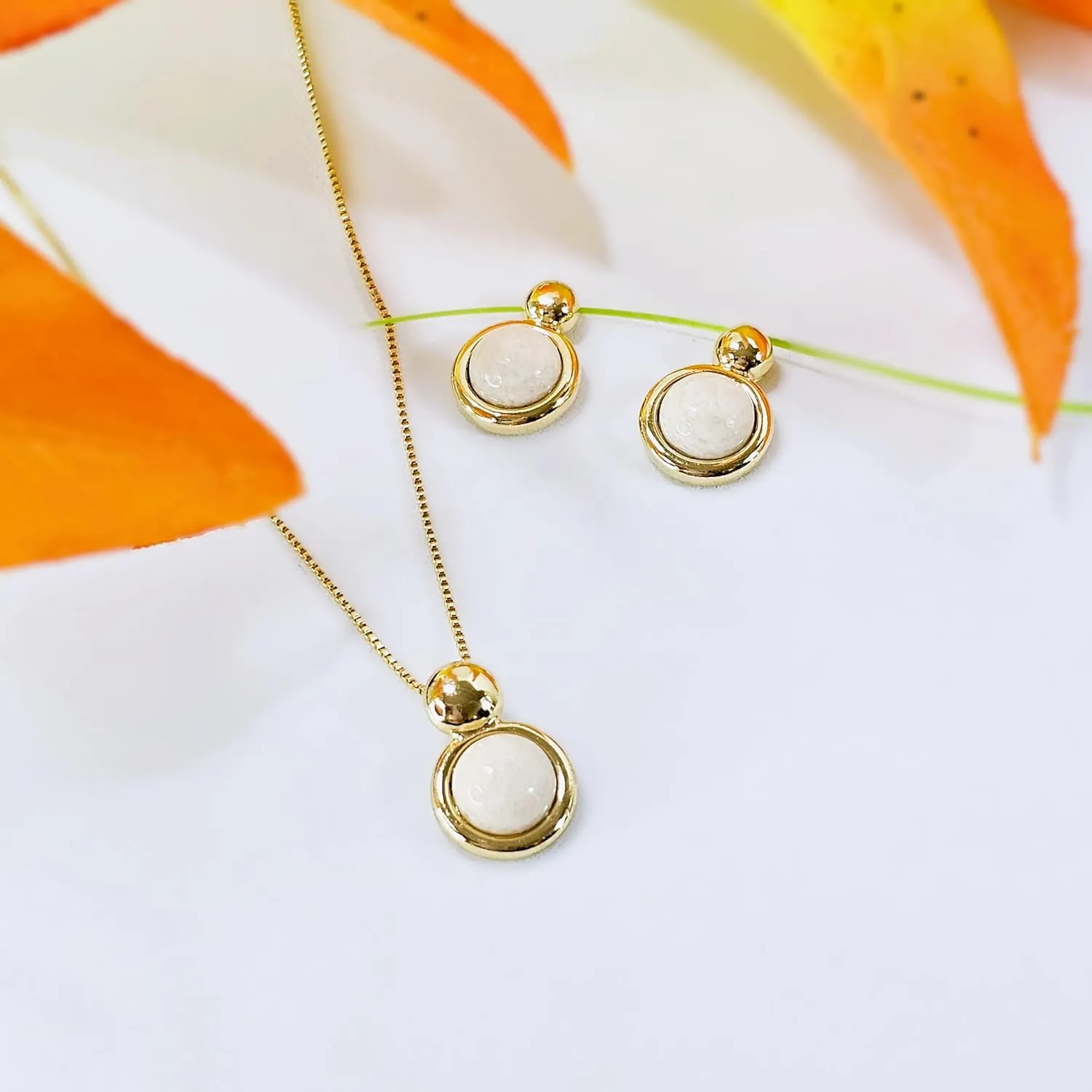Brazilian Designed Gold Plated Earrings and Necklace with natural gemstone - Comfy Hypoallergenic Statement Jewelry set for Women 0.7 inch (1,8 cm) Made in Brazil