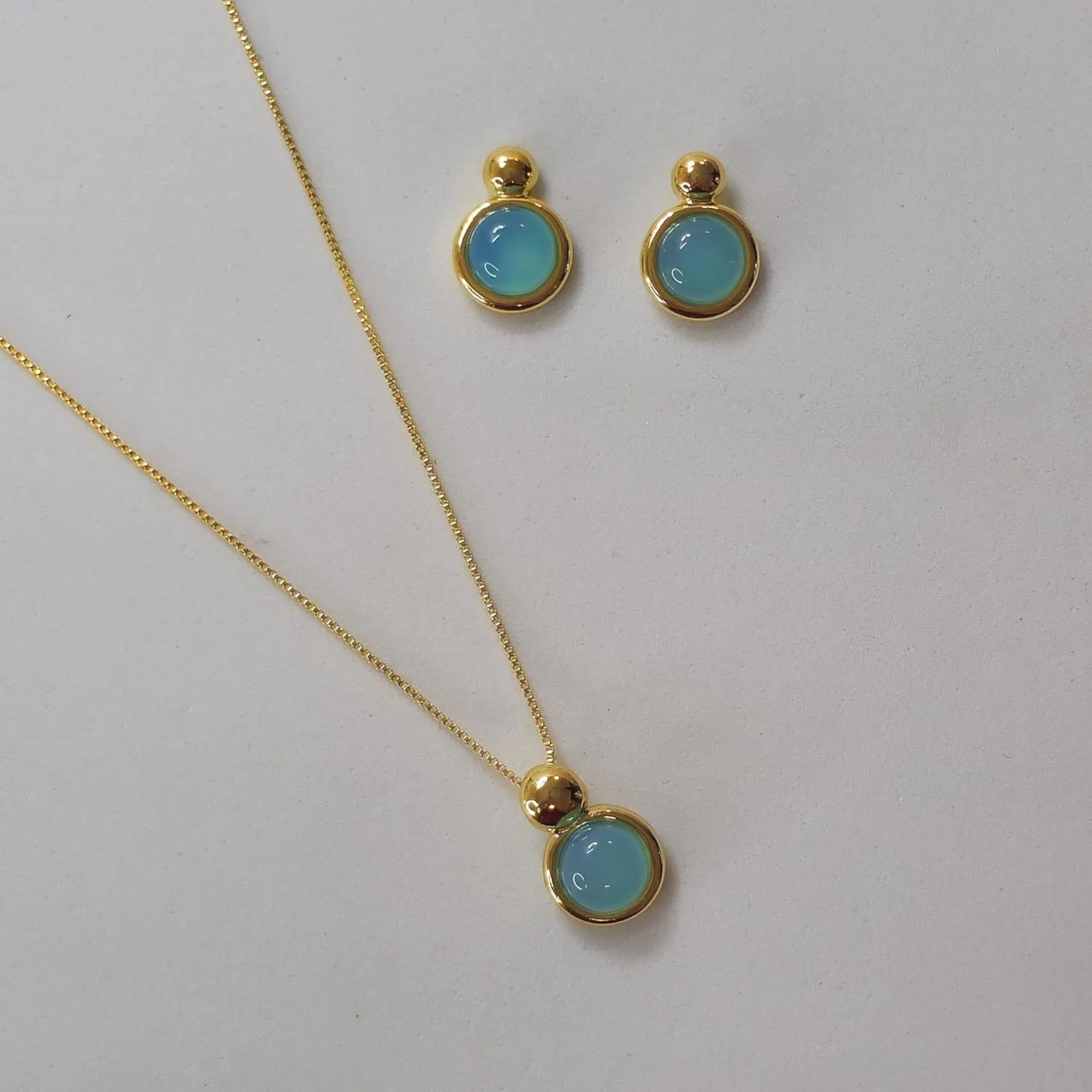 Brazilian Designed Gold Plated Earrings and Necklace with natural gemstone - Comfy Hypoallergenic Statement Jewelry set for Women 0.7 inch (1,8 cm) Made in Brazil