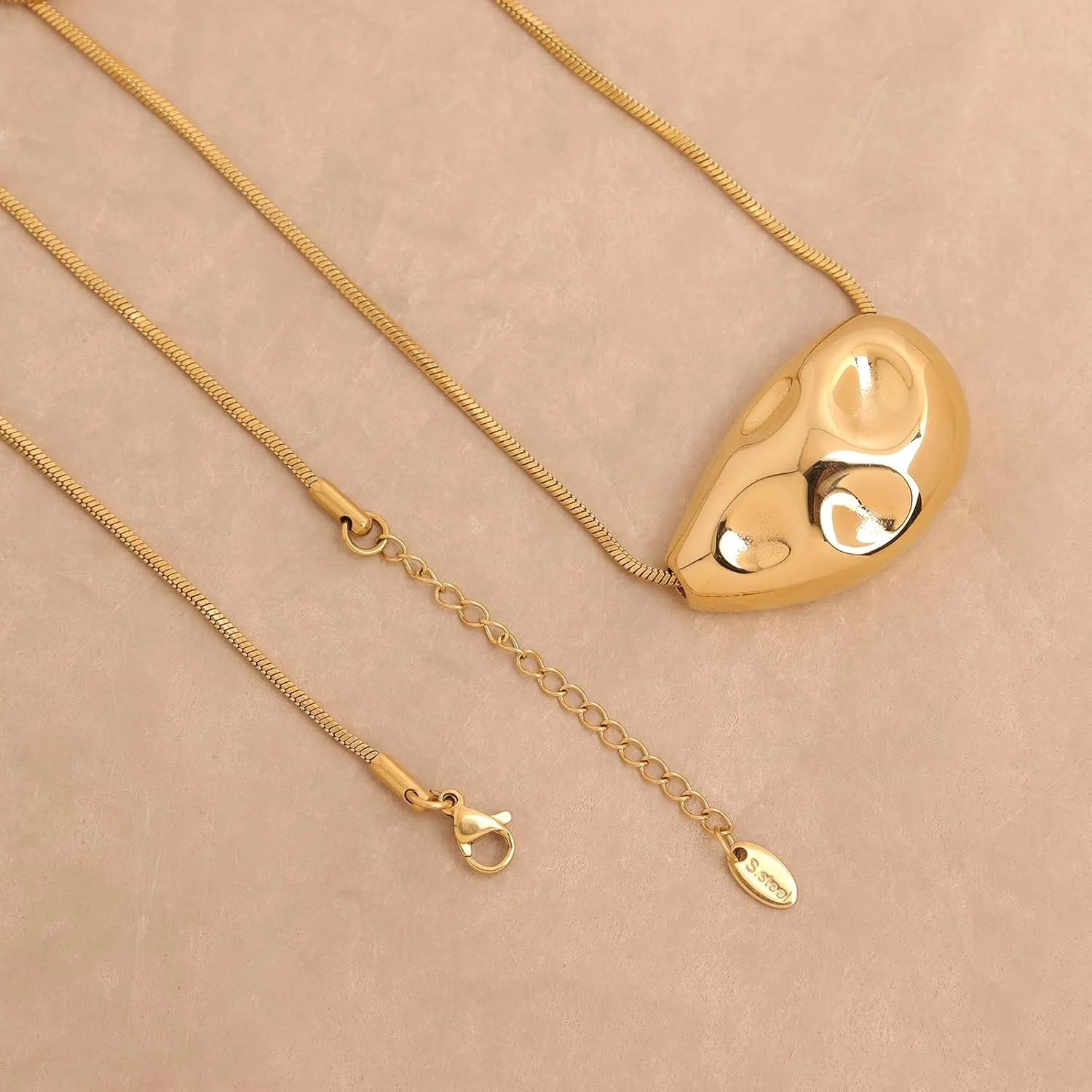 Chunky Gold Pendant Necklace for WomenTrendy Charm Thick Adjustable Hammered Hollow Long Chain Nacklaces Fall Winter Prom Jewelry Gift.