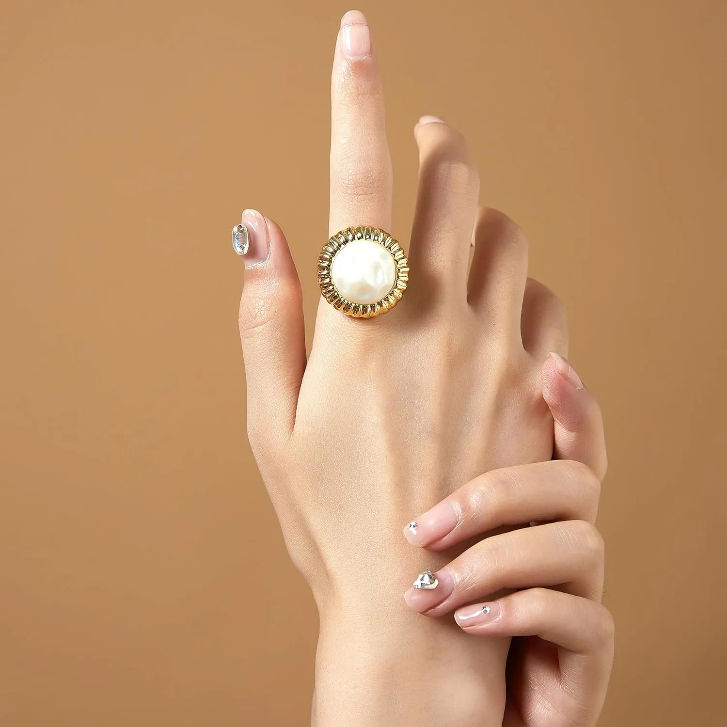 Chunky Gold Rings for Women 18K Gold Plated Statement Ring Faux Pearl Band Rings