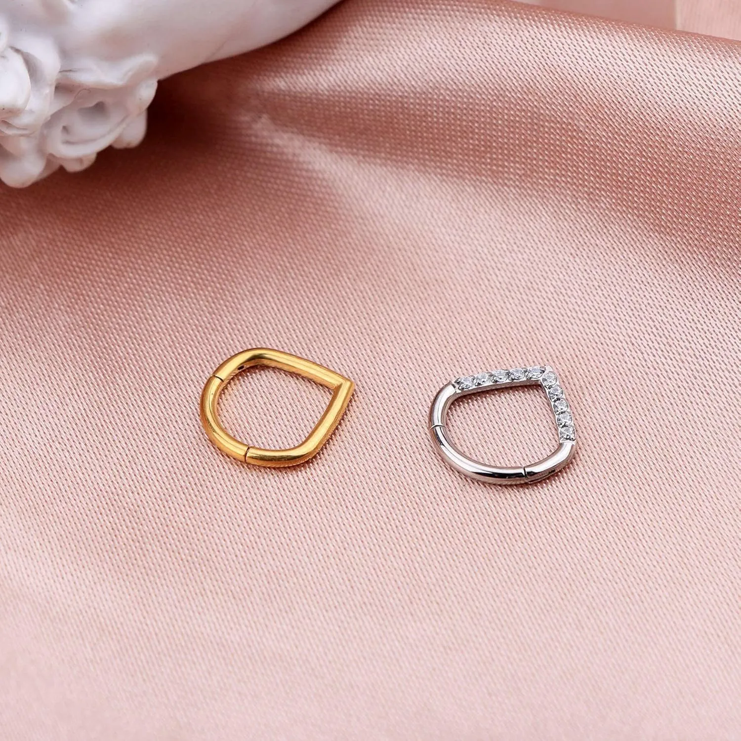 CM Crareesi Mania Teardrop Daith Earrings Hoop Hinged Clicker Rings 16G Helix Cartilage Earrings Hoop 316L Stainless Steel CZ Helix Tragus Daith Septum Clicker Jewelry