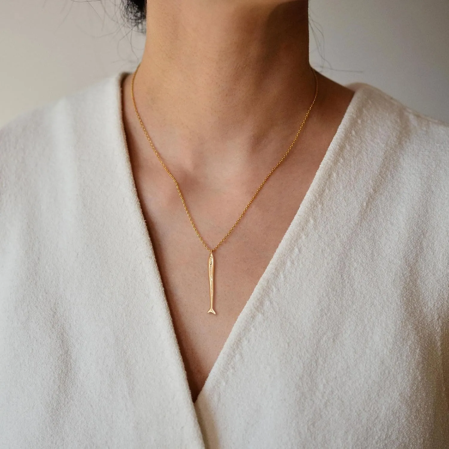 Dainty Gold Necklace -14K Gold -plated Shell Starfish Seahorse Beach Pendant Cat Bear Bat Dragon Bat Fox Animal Necklace for Women 16.5" 2"