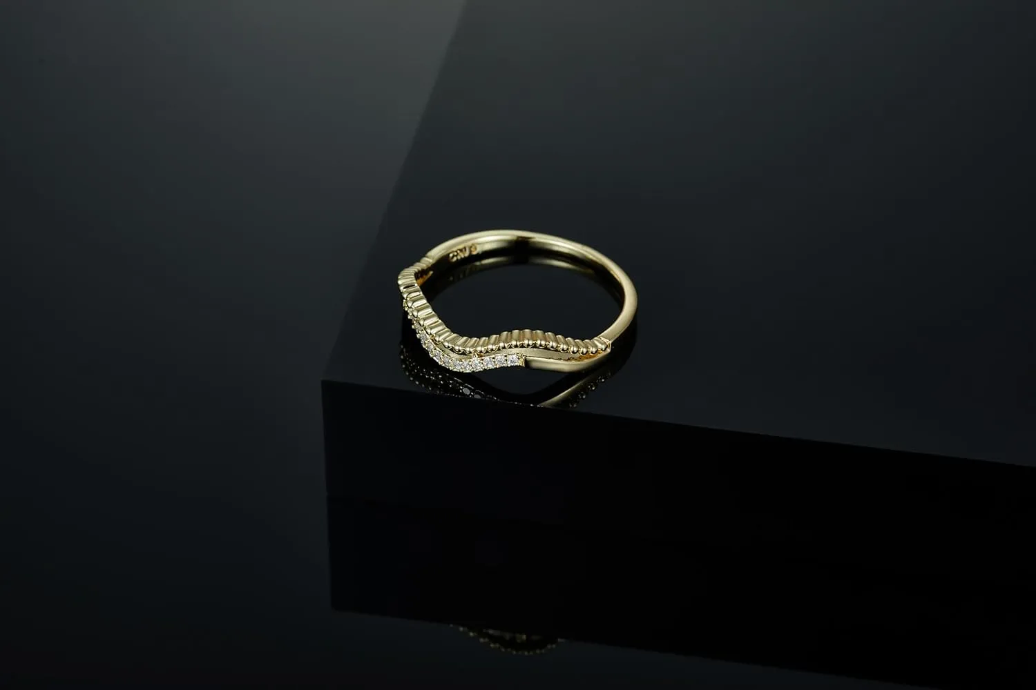 Diamond Zirconia Cut-out Square Diamond Ring for Women 14k Cube Zirconia 8.75 Yard Rings