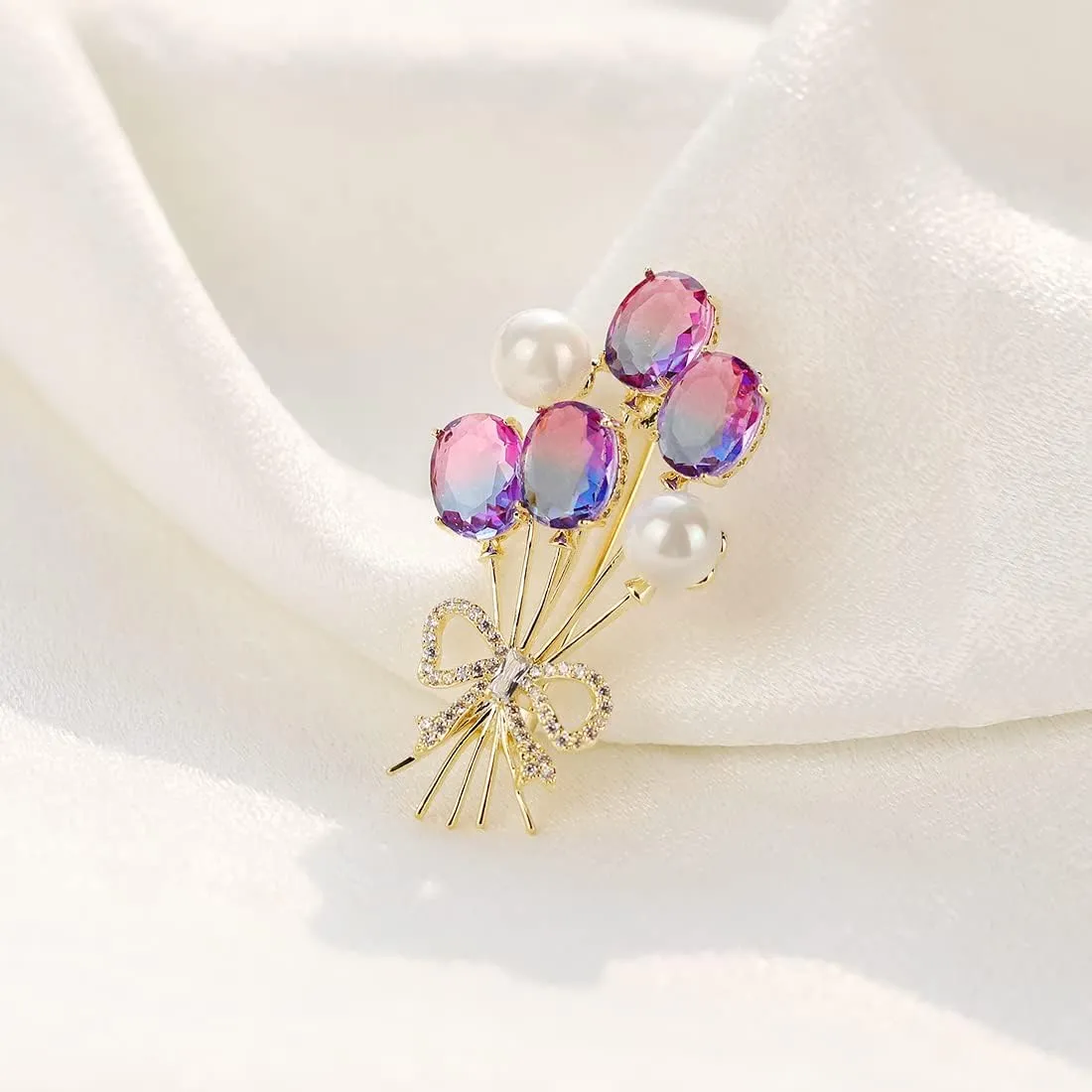Elegant Pearl Flower Designer Brooch Pins Broches Costume Jewelry For Women Fashion Christmas Gift