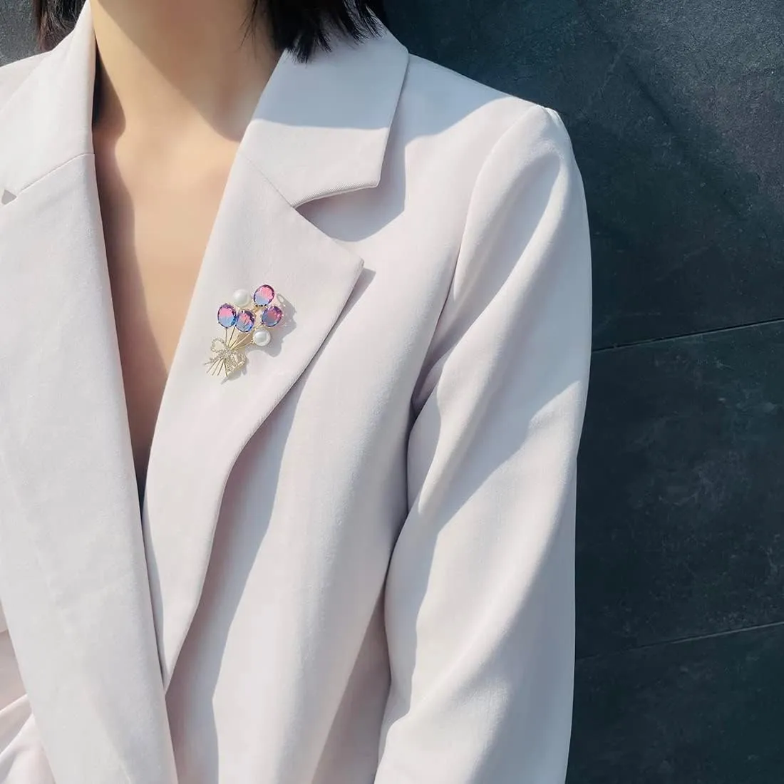 Elegant Pearl Flower Designer Brooch Pins Broches Costume Jewelry For Women Fashion Christmas Gift