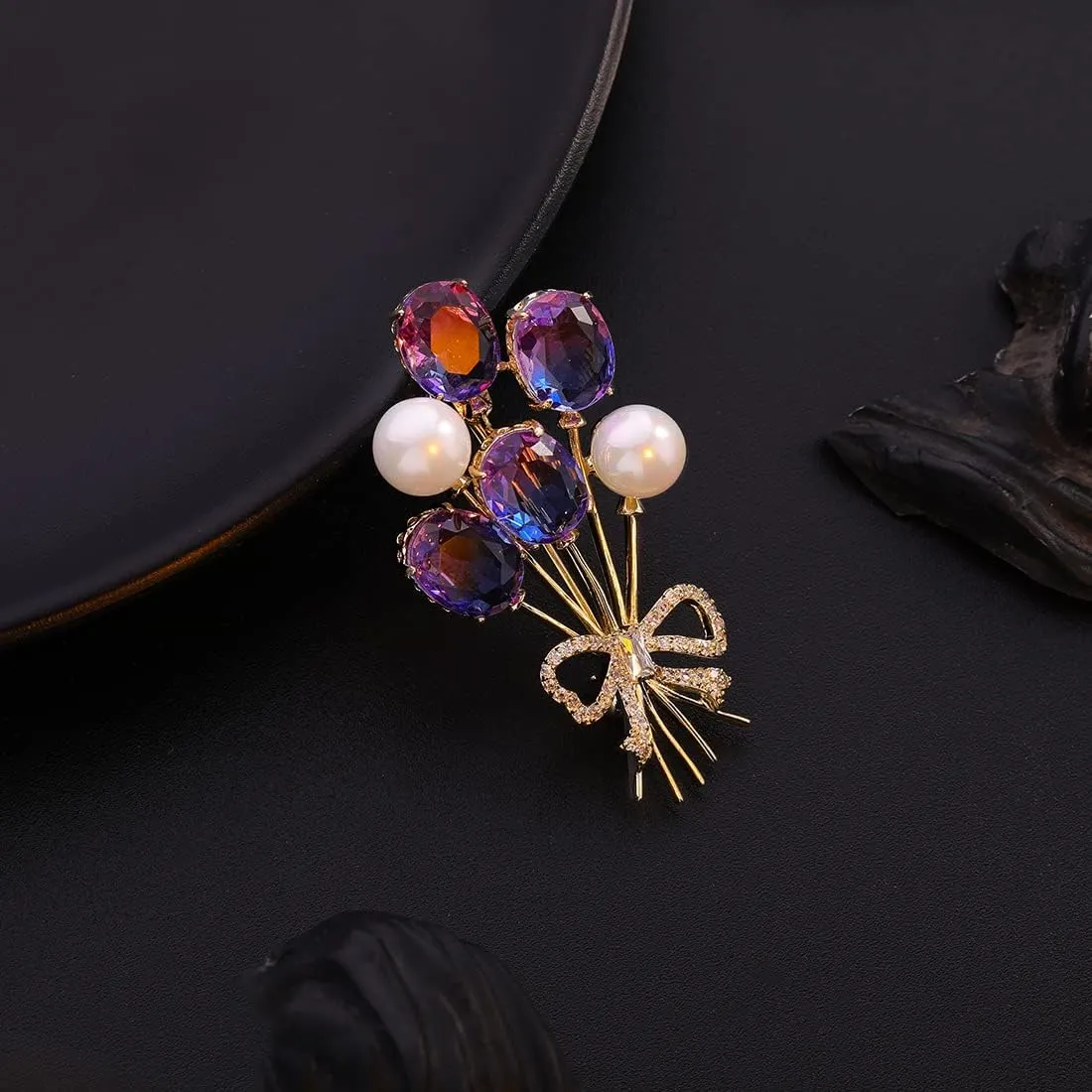 Elegant Pearl Flower Designer Brooch Pins Broches Costume Jewelry For Women Fashion Christmas Gift