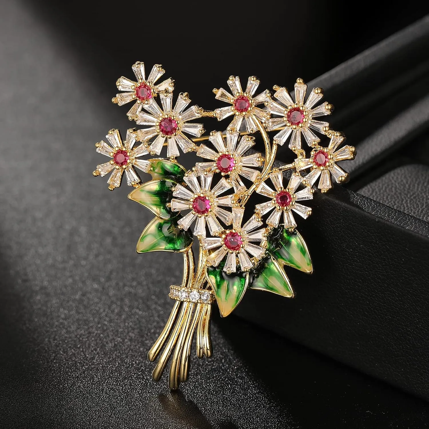 Elegant Pearl Flower Designer Brooch Pins Broches Costume Jewelry For Women Fashion Christmas Gift