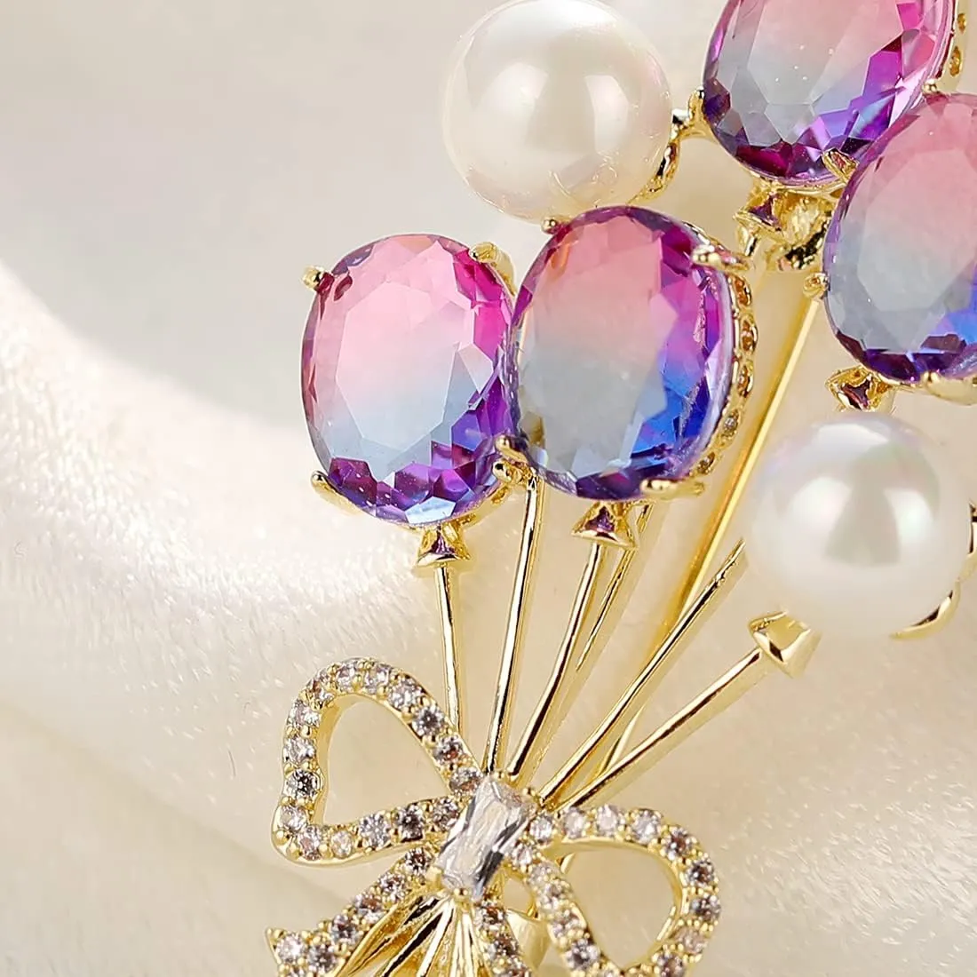 Elegant Pearl Flower Designer Brooch Pins Broches Costume Jewelry For Women Fashion Christmas Gift