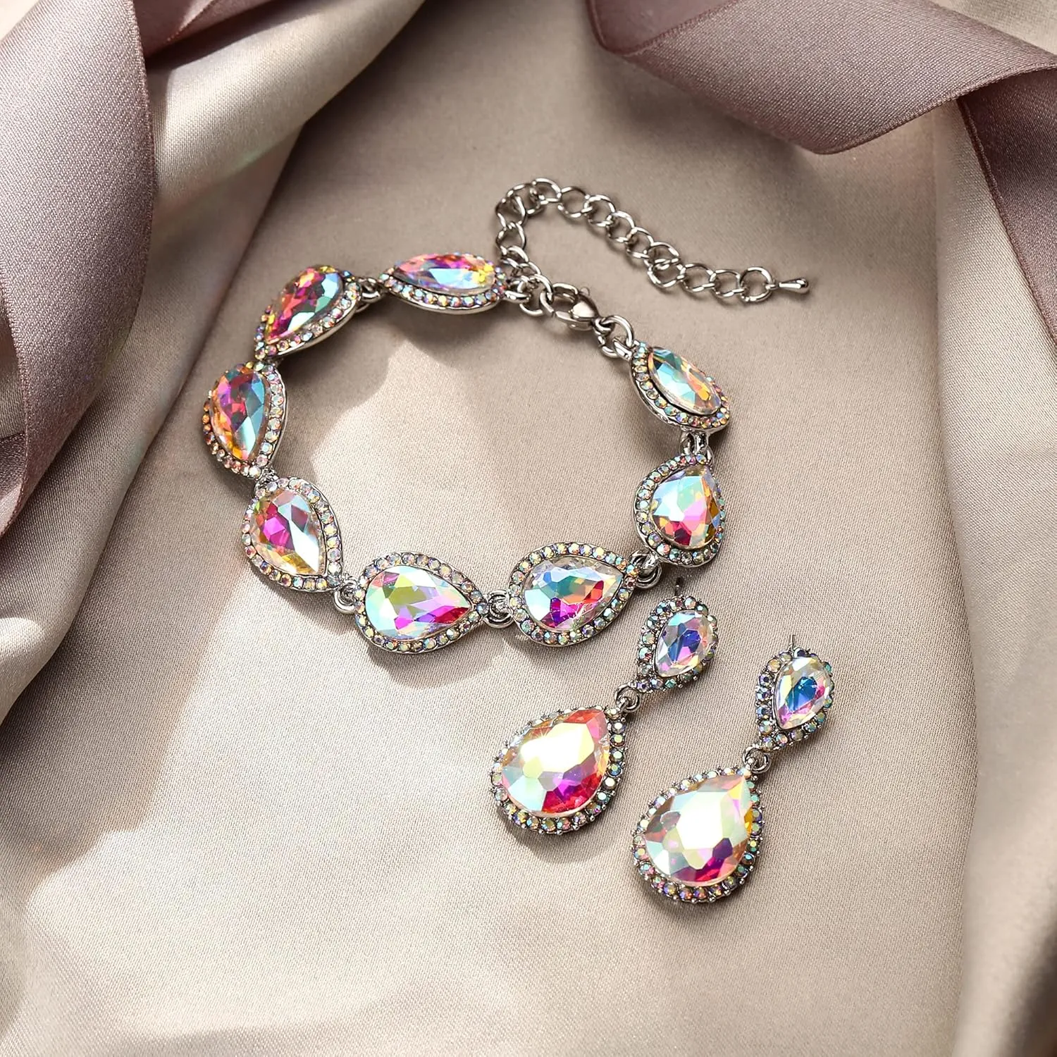 EVER FAITH Sparkly Crystal Elegant Bridal Prom Pear Shaped Drop Pierced Earrings Bracelet Set