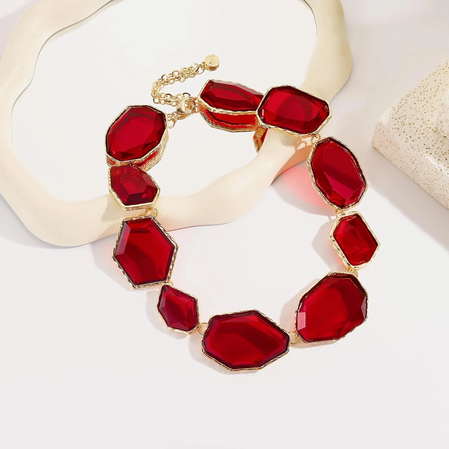 Firstmeet Vintage Resin Rhinestone Necklace Irregularly Shaped Elegant Crystal Collar for Women