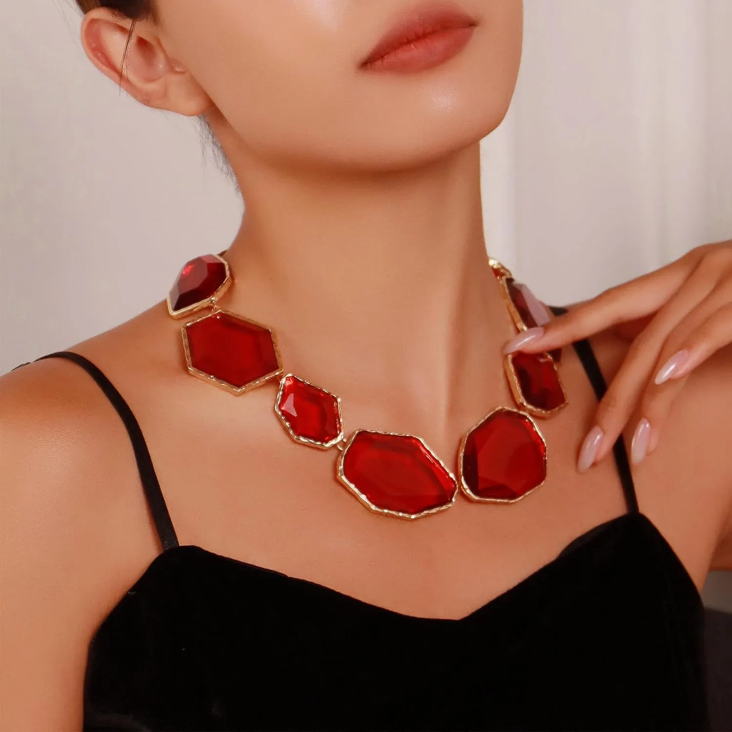 Firstmeet Vintage Resin Rhinestone Necklace Irregularly Shaped Elegant Crystal Collar for Women