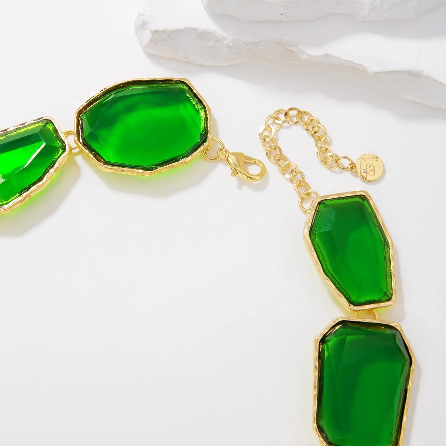 Firstmeet Vintage Resin Rhinestone Necklace Irregularly Shaped Elegant Crystal Collar for Women