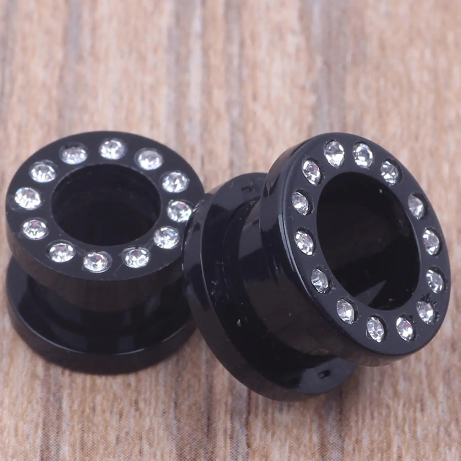 Gauge Expander, 2PCS Stainless Steel Ear Plugs Elegant Round Cubic Zirconia Ear Gauges 5/8 inch Piercing Jewelry Set
