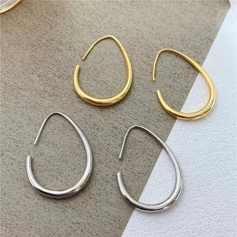 Geometric Oval Hoop Earrings
