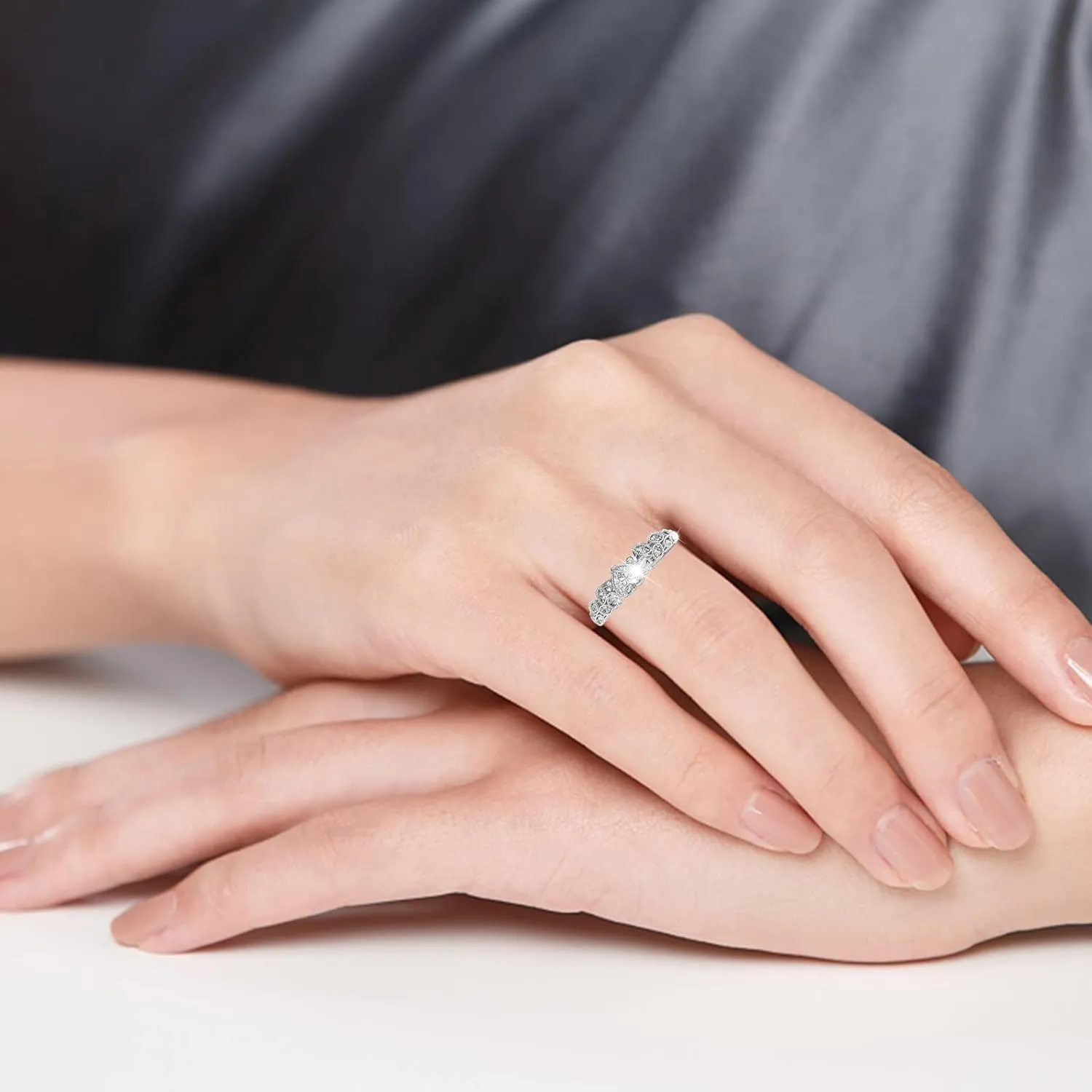 Girlfriend Couple Ring with Diamonds Small Fresh Personality Simple Rings Zircon Heart Ring Micro Jewelry Gift Rings Fashion Set Rings