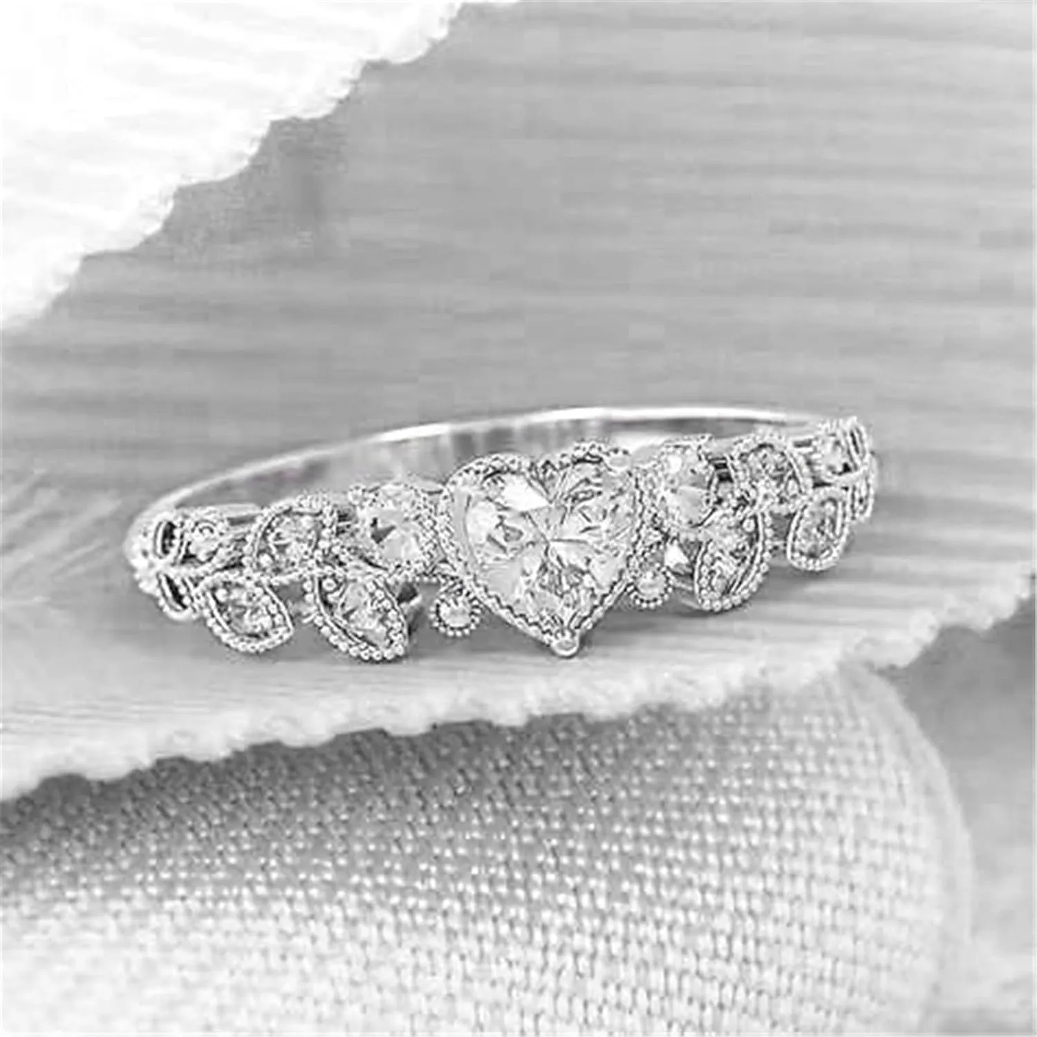 Girlfriend Couple Ring with Diamonds Small Fresh Personality Simple Rings Zircon Heart Ring Micro Jewelry Gift Rings Fashion Set Rings