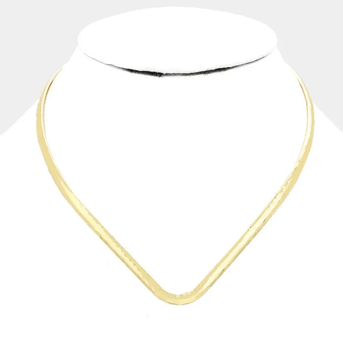 iLLASPARKZ Hammered metal open choker necklace