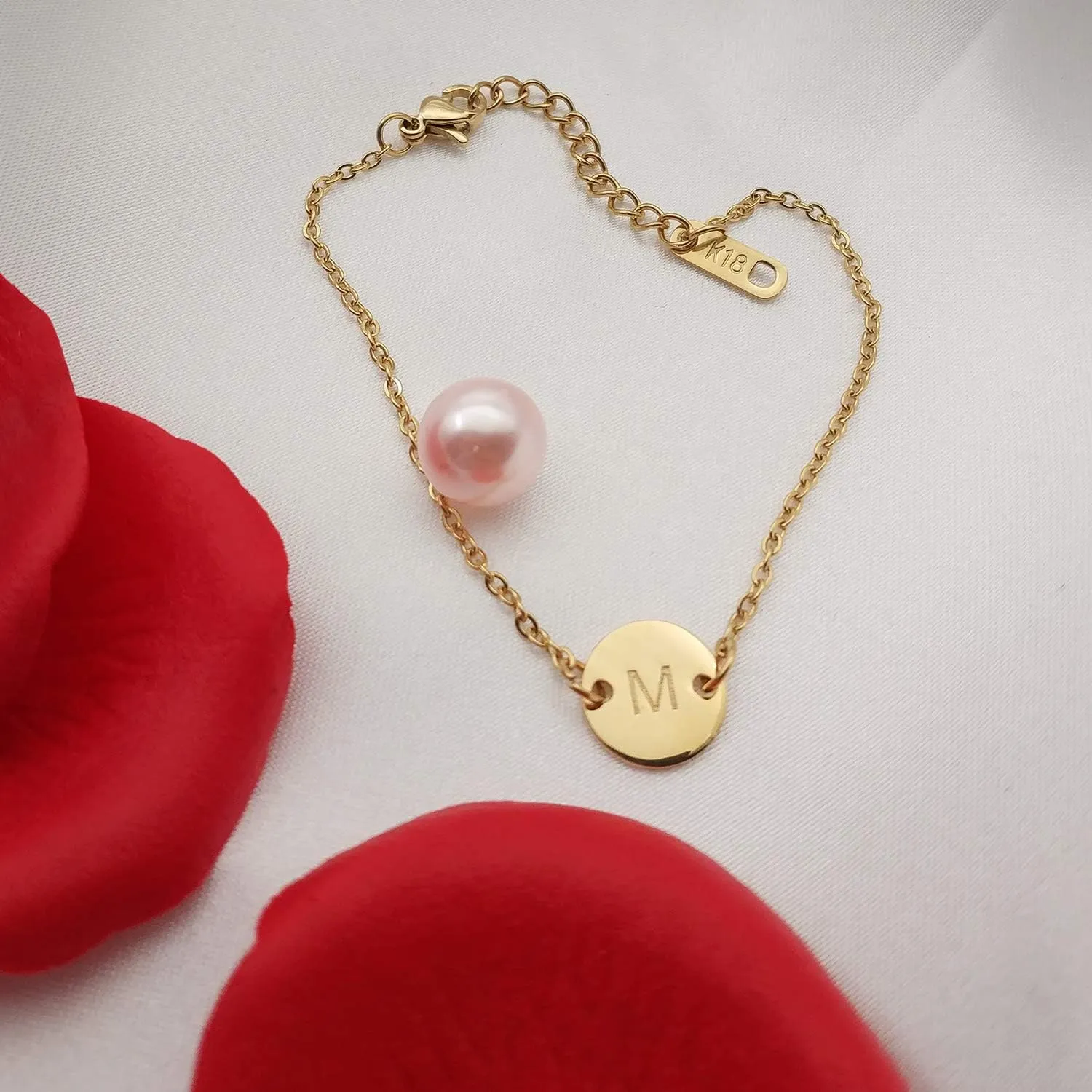 Initial Charm Bracelets 18K Gold Plated Stainless Steel Dainty Small Round Coin Disc Initial Bracelet Engraved Letters Personalized Name Bracelet for Women