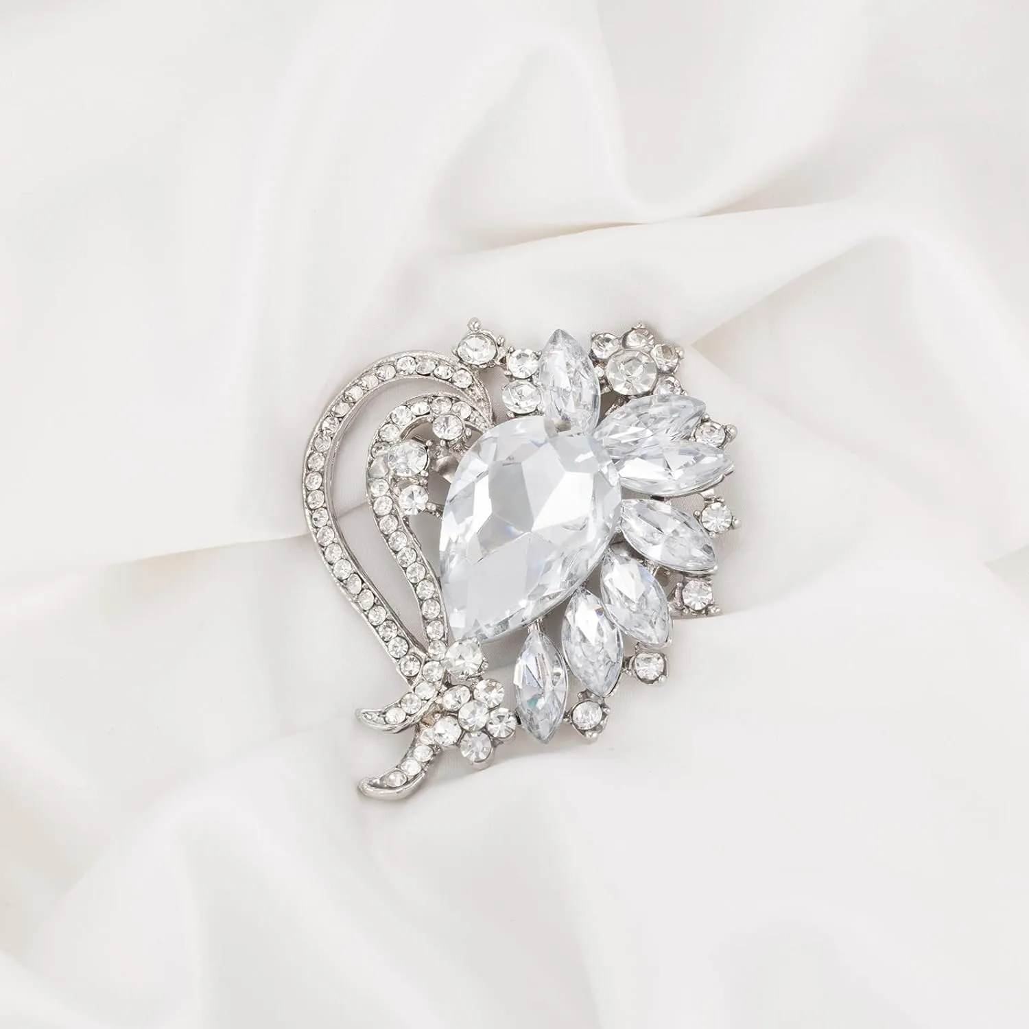 LAXPICOL Vintage Austrian Crystal Elegant Heart Flower Brooch Pin For Women Wedding Broach Pin