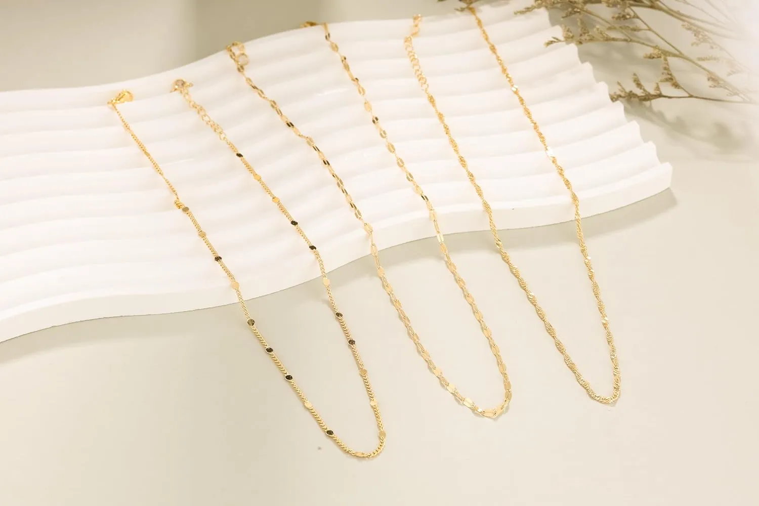 Layered Necklaces for Women,Chunky Gold Choker Necklace Stack Simple 14K Gold PlatedNecklace Set Gold Herringbone Cuban Rope Chain Necklace for Women Trendy Waterproof Gold Jewelry for Women