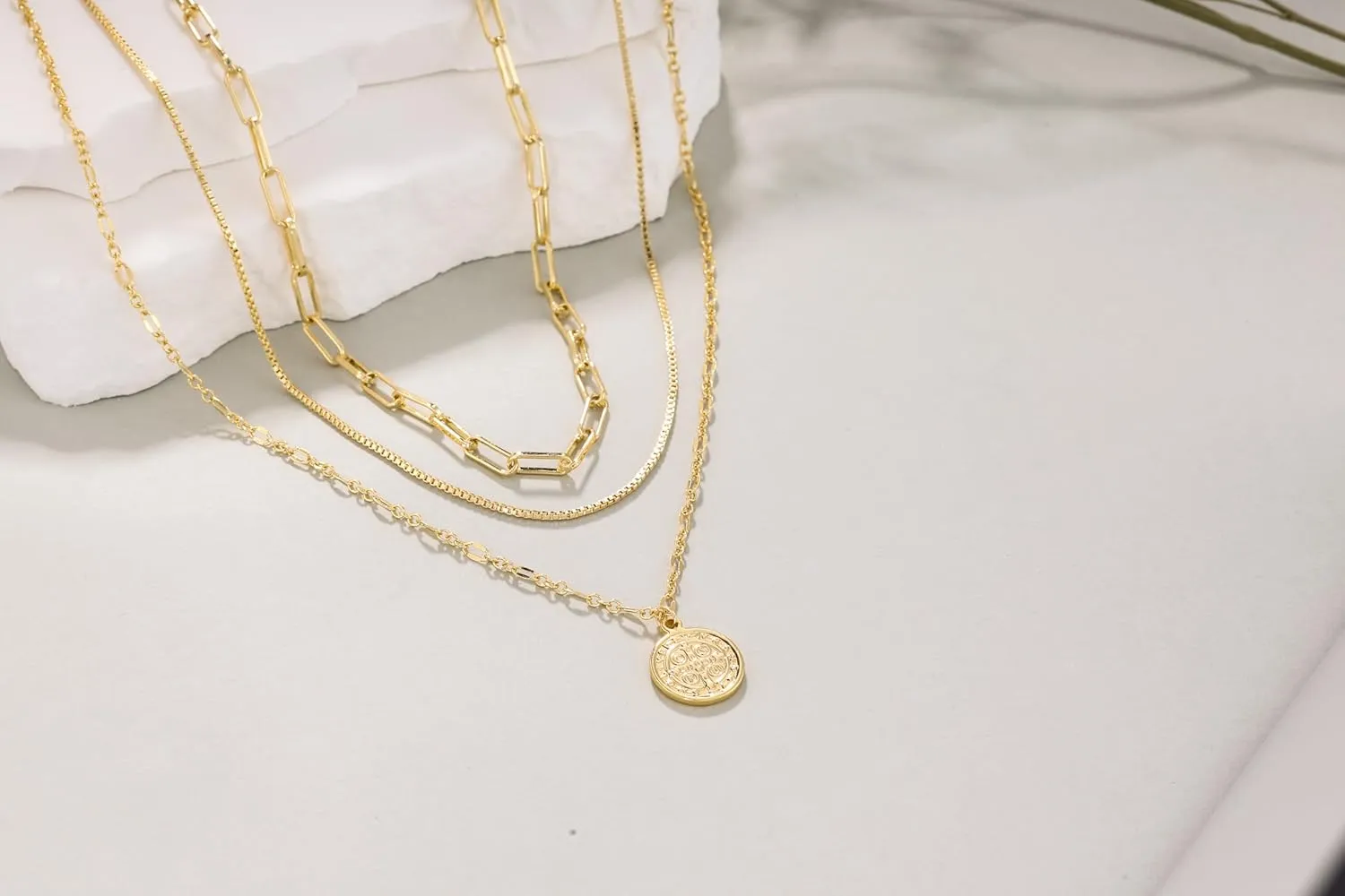 Layered Necklaces for Women,Chunky Gold Choker Necklace Stack Simple 14K Gold PlatedNecklace Set Gold Herringbone Cuban Rope Chain Necklace for Women Trendy Waterproof Gold Jewelry for Women