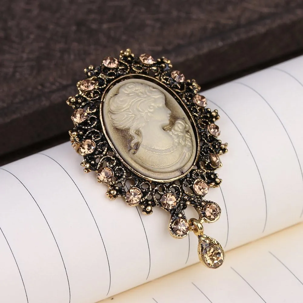 lureme Vintage Elegant Victorian Lady Beauty Cameo with Crystal Brooch Pin (br000017)