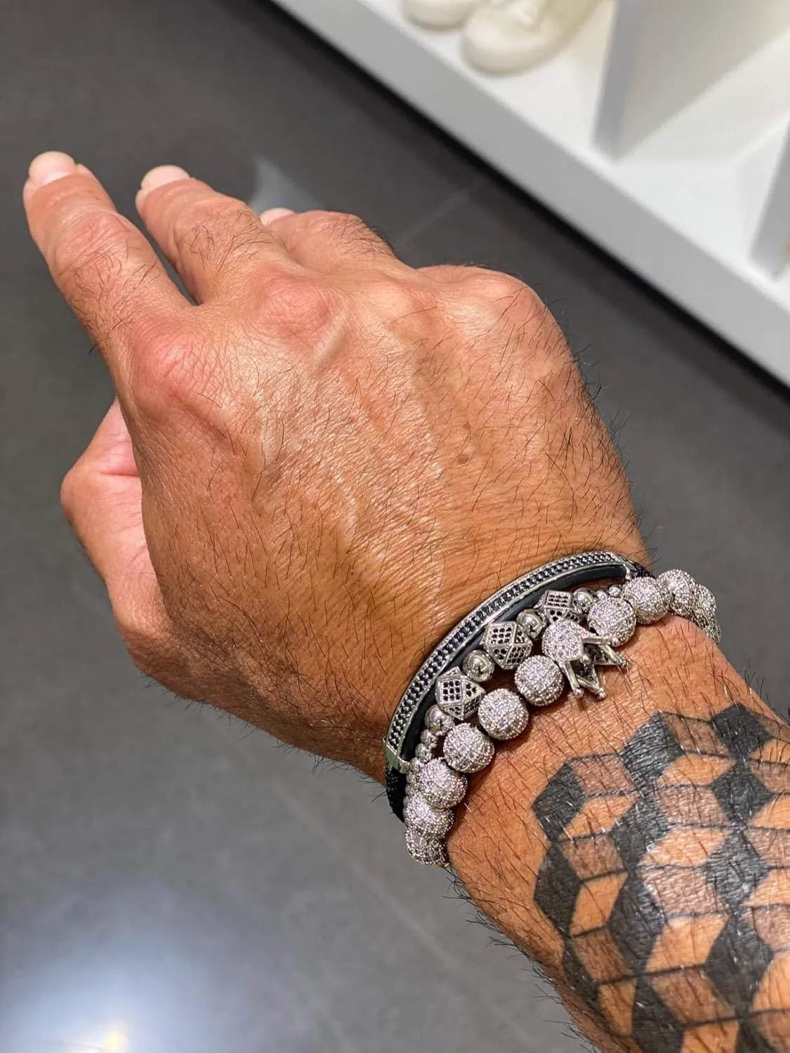 MAGIC FISH Imperial Crown King Mens Bracelet Pave CZ Stainless Steel Bracelets for Men Luxury Charm Fashion Cuff Bangle Crown Birthday Jewelry