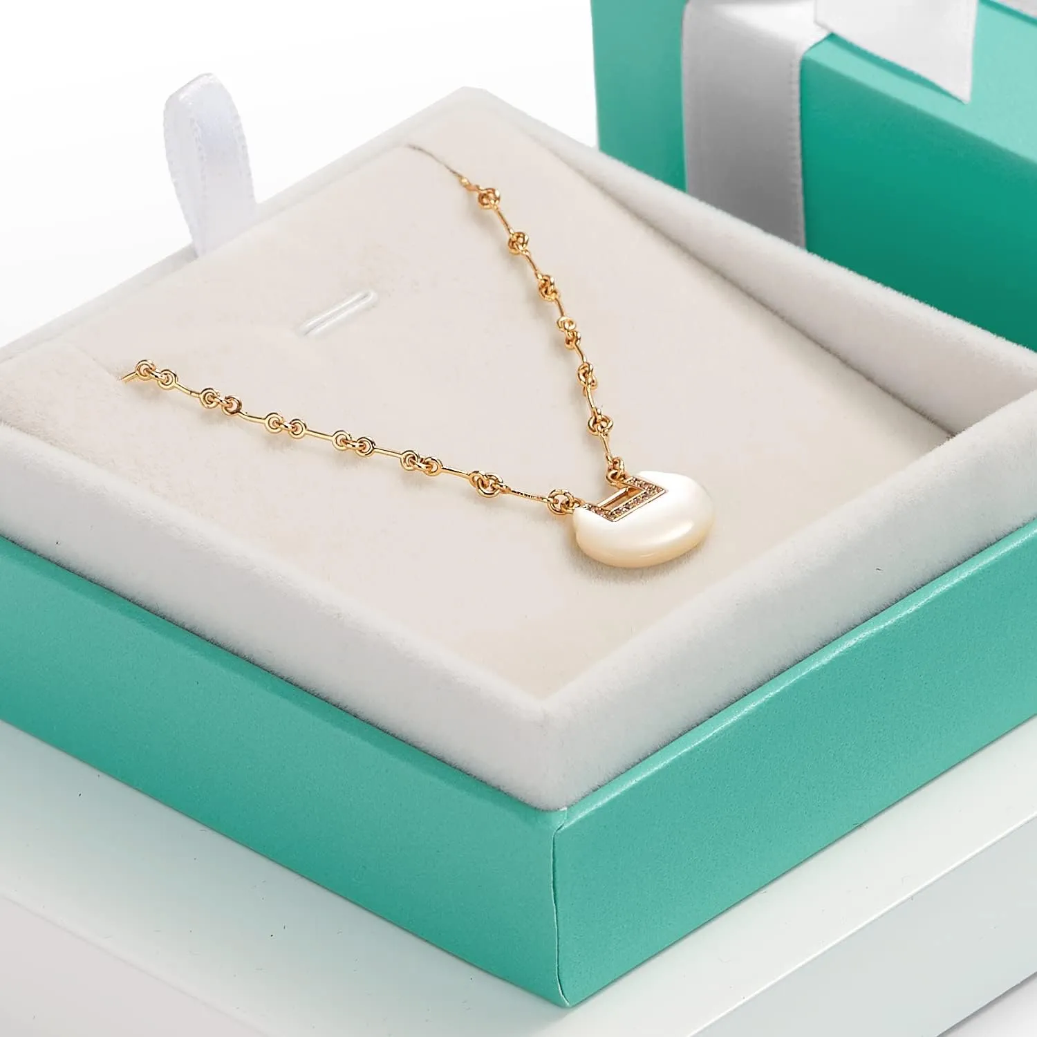 Oirlv Velvet Pendant Necklace Gift Box Long Chain Display Case