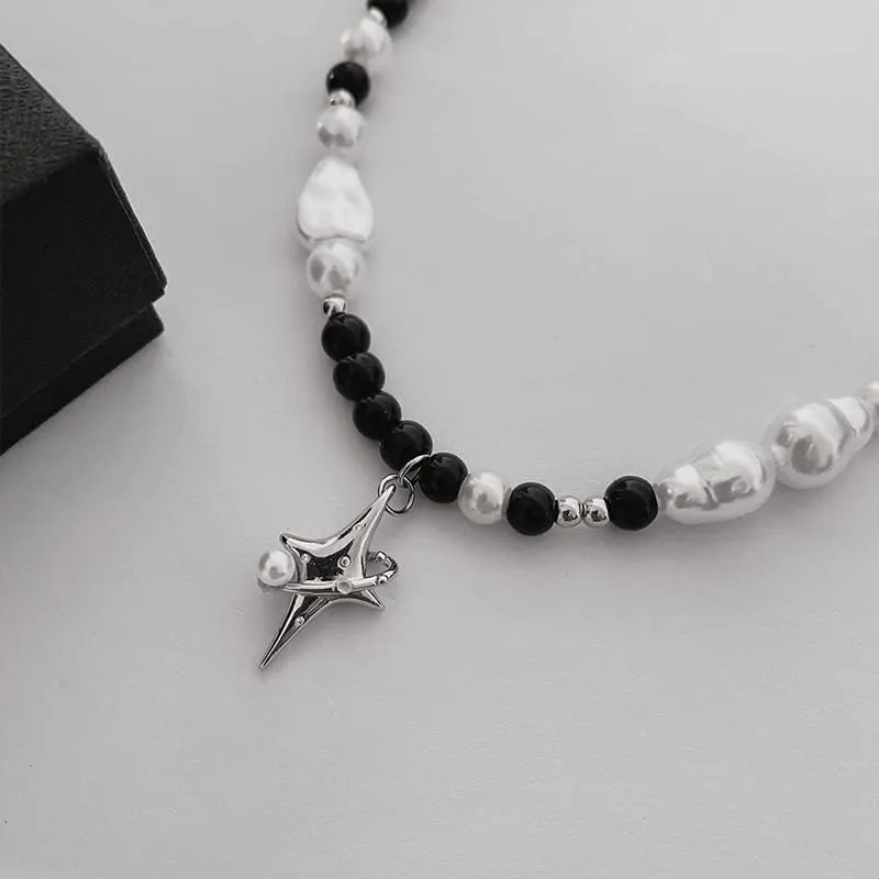 Pooyikoi Punk Star Pendant Baroque Pearl Necklace for Women Asymmetric Black White Beads Necklace Choker Jewelry Gift