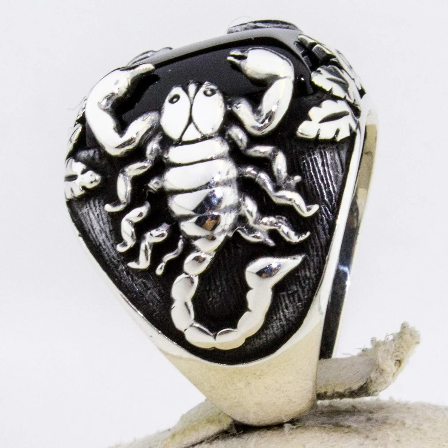 Scorpion Design Solid 925 Sterling Silver Onyx Elegant Ring for Men