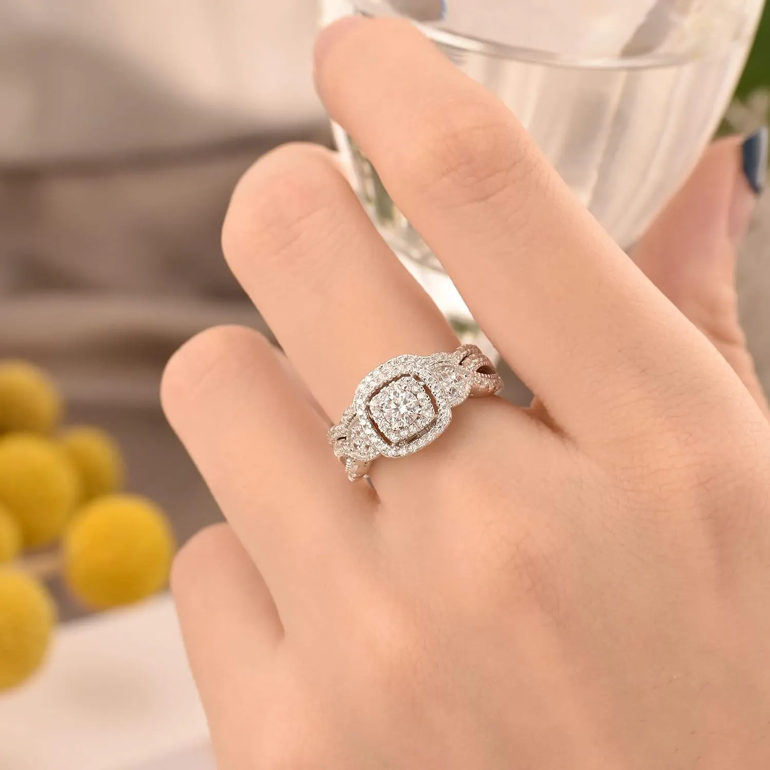 SHELOVES Wedding Rings Set for Women Round White Cz Engagement Rings Bridal Set 925 Sterling Silver Sz 5-12