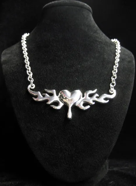 STERLING SILVER - BLEEDING HEART NECKLACE