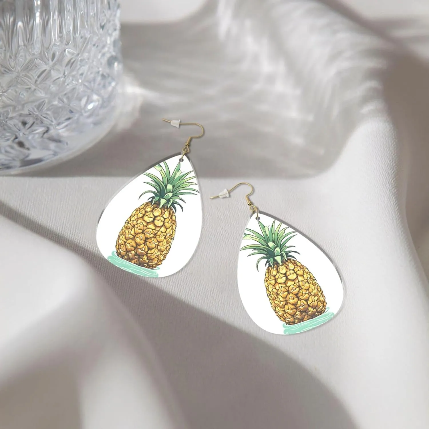 Stylish Drop-Shaped Acrylic Earrings Lightweight Printed Teardrop Dangle Earrings for Women (Be a pineapple)