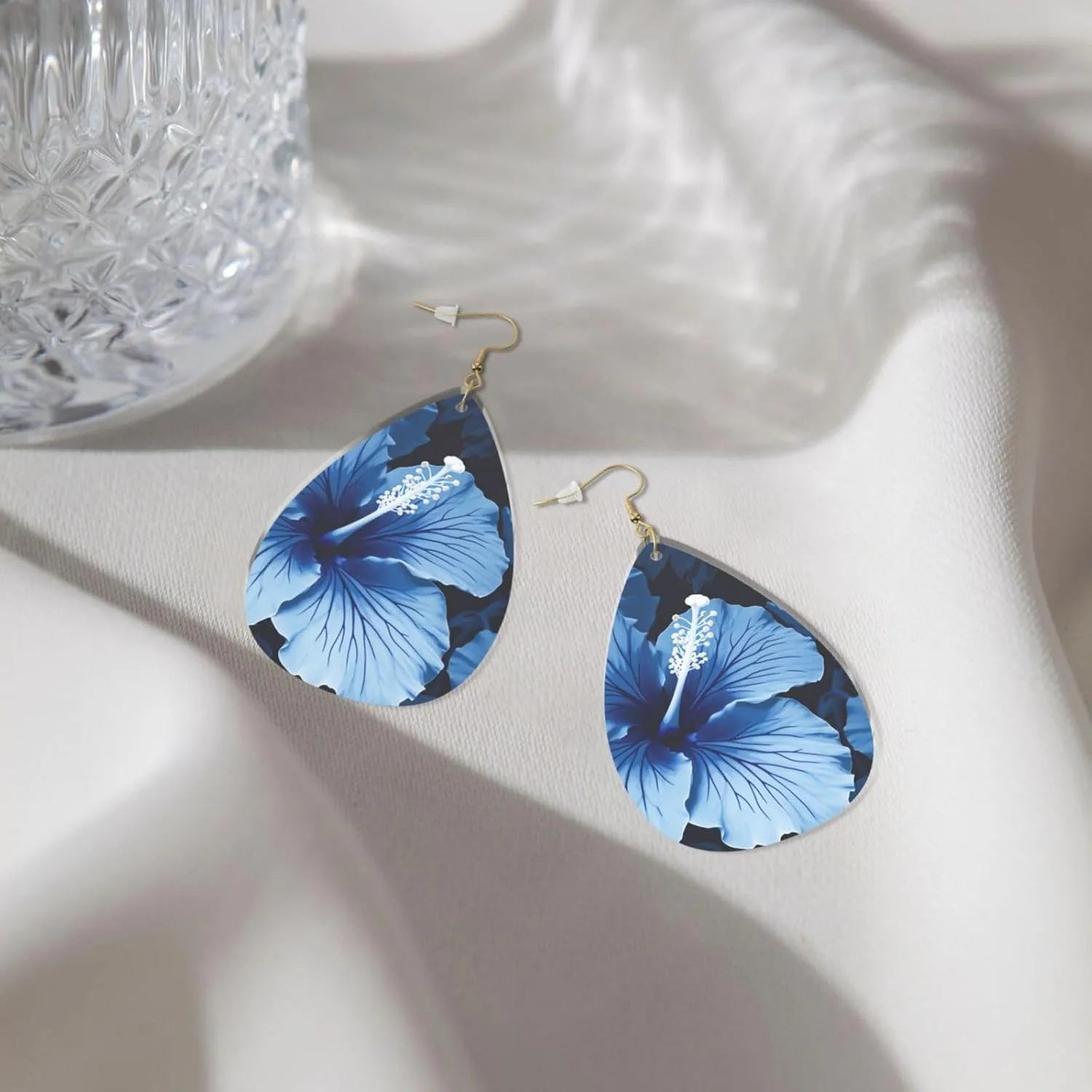 Stylish Drop-Shaped Acrylic Earrings Lightweight Printed Teardrop Dangle Earrings for Women (Blue Hibiscus)