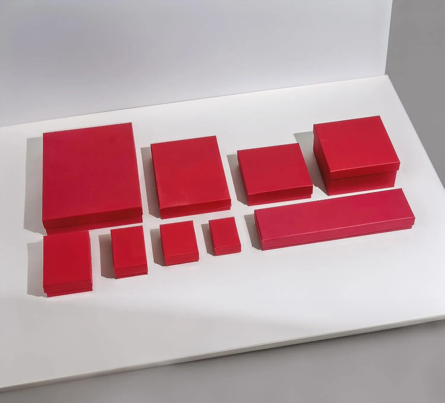TheDisplayGuys - 25-Pack #33 Cotton Filled Cardboard Paper Jewelry Boxes Gift Case - Matte Red (3.5" x 3.5" x 1.0") - for Shipping or Storage