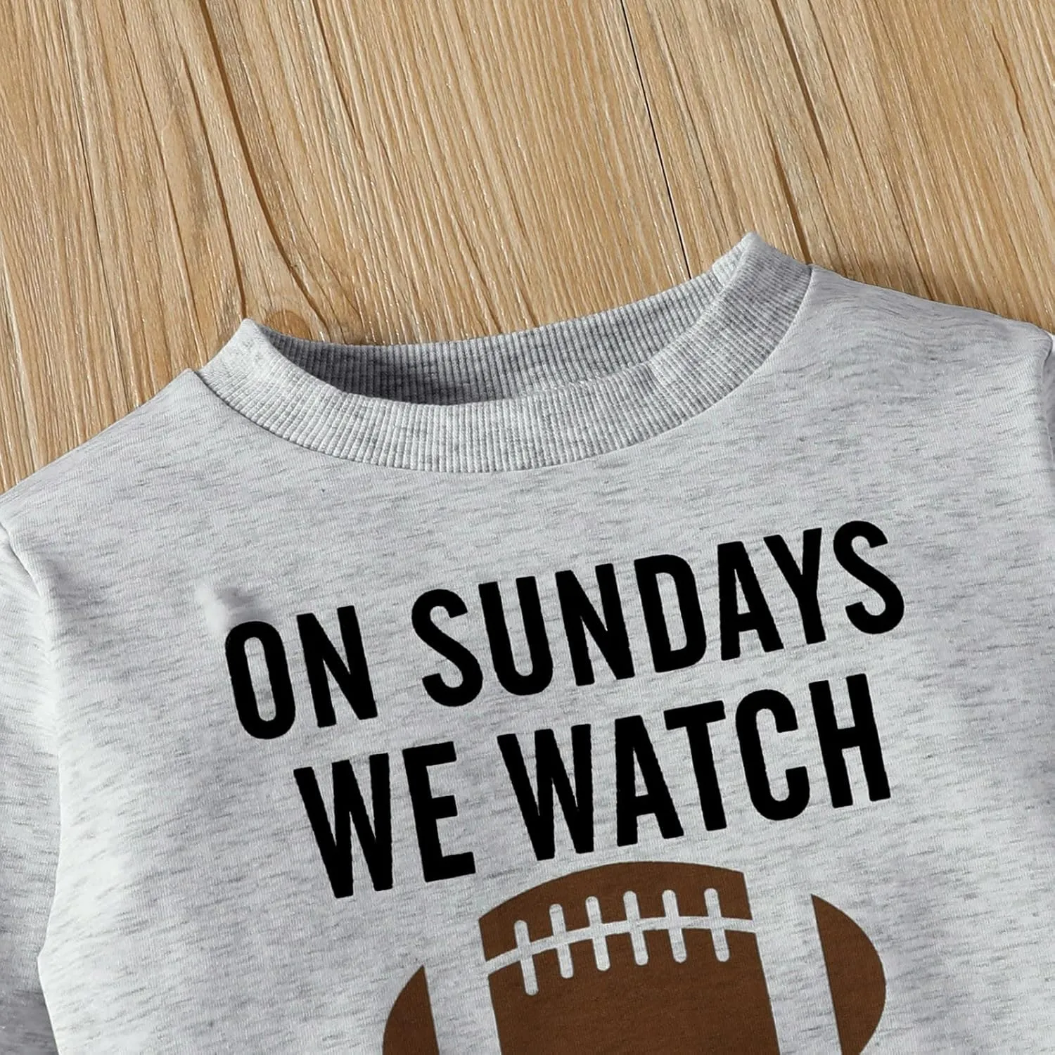 Toddler Kids Baby Boy Girl On Sundays Watch Football With Daddy Funny Sweatshirt Unisex Casual Sweatshirt Activewear