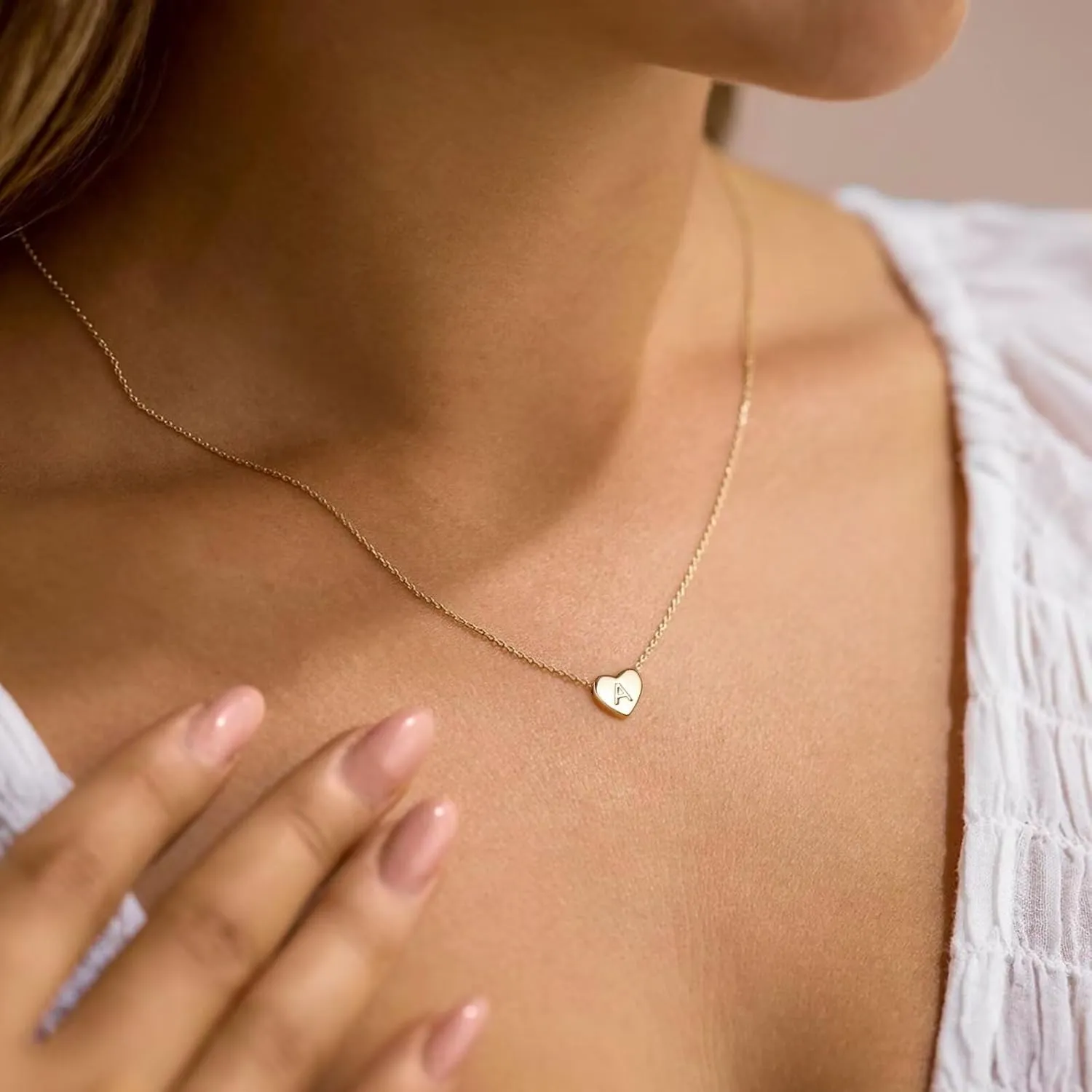 Turandoss Heart Initial Necklace for Women Girls - Dainty 14K Gold Plated Heart Pendant Letter A-Z Alphabet Necklace Tiny Initial Necklaces Gifts for Women Teens Jewelry