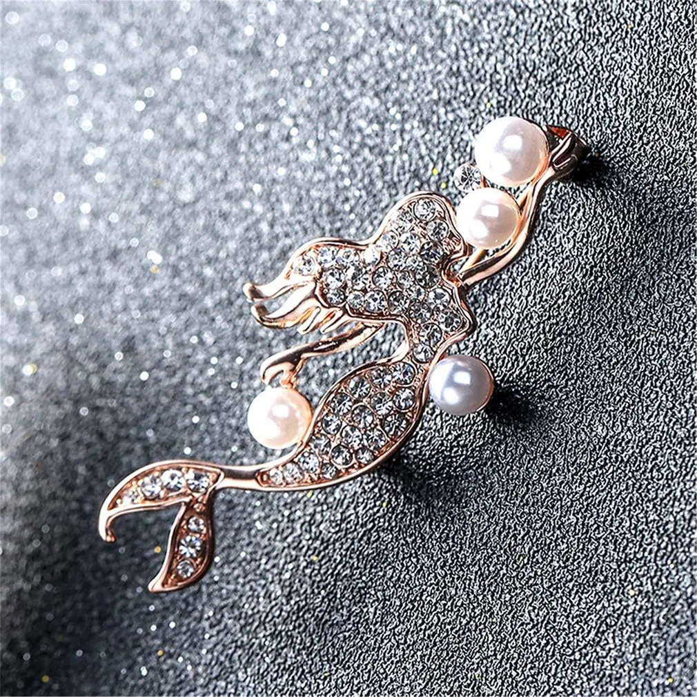 YAZILIND Women's Fashion Mermaid Imitation Pearls Brooch Elegant Rhinestone Scarf Pin Jewelry